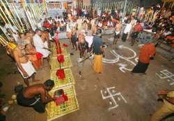 sabarimala pilgrimage gets under way