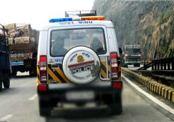 six maharashtra policemen killed in road crash