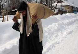 srinagar jammu highway closed more rain and snow forecast