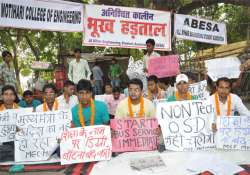 students hunger strike enters 5th day 5 serious