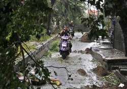 tn puducherry cyclone toll reaches 42