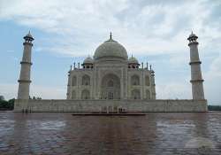 taj sparkles after rain