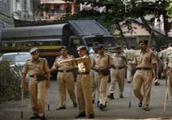 ten undertrials escape on way to court in up