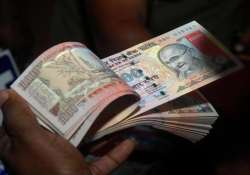 three arrested in delhi with rs.4.5 lakh in fake notes