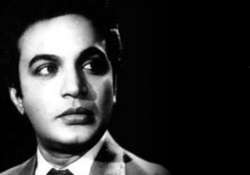 tribute to matinee idol uttam kumar by supriya madhobi