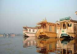 twin dockyards formed for dal lake houseboats