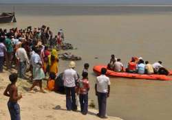 two dead 3 missing as boat sinks in swollen ganga