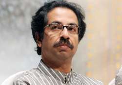 uddhav demands dismissal of maharashtra sadan s resident commissioner