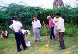 unnao gold hunt gsi radar survey indicates metal underneath fort