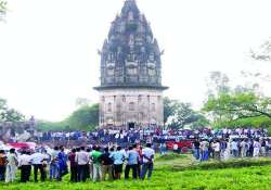 unnao gold hunt sc refuses to interfere