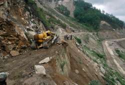 uttarakhand 34 killed itbp police search debris for bodies