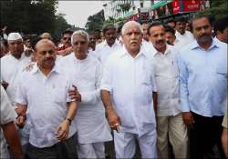 yeddyurappa in delhi to mount pressure on bjp