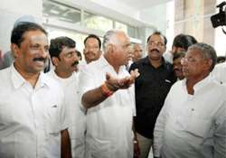 yeddy gets backing of mps mlas bjp meet for new cm put off