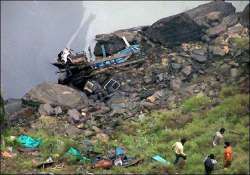 11 die as vehicle falls into gorge in himachal