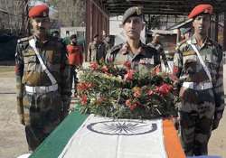 10 000 people attend cremation of martyr lance naik sudhakar in mp