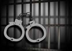 3 held for drug peddling in delhi