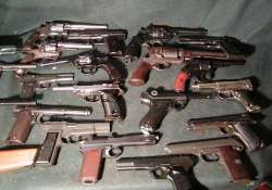 500 pistols seized man held in bihar