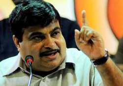 aap slams nitin gadkari on secret deal with congress