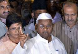 anna hazare parts ways with kejriwal