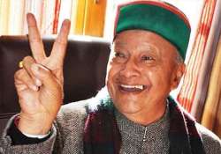 at 80 himachal cm virbhadra singh tries his hand at computer