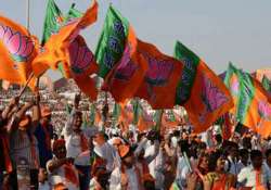 bjp heads for delhi sweep aap in second spot