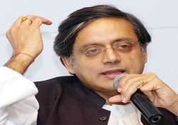 bring political parties under rti act shashi tharoor