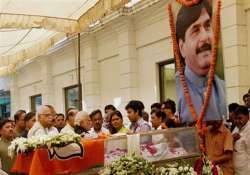 cabinet passes resolution condoling munde s death