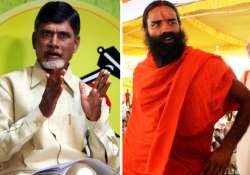 chandrababu pledges support to ramdev to fight corruption