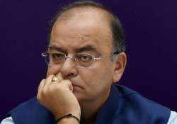 congress attacks jaitley over small rape incident remark