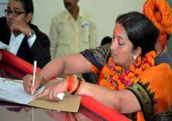 contradictions in smriti irani s election affidavits