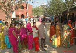 delhi over 53 percent voter turnout during re polling at one booth