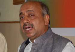 delhi polls vijay goel launches bjp s door to door campaign