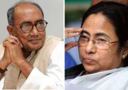 digvijay asks mamata to back pranab