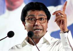 fresh non bailable warrants against raj thackeray