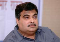 gadkari asks bjp functionaries nda allies to exercise restraint