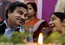 sushma says gadkari is being framed by congress