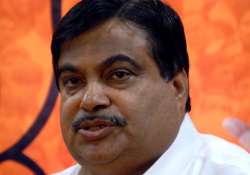 gadkari does some plain speaking about politics