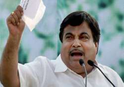 gadkari sends legal notice to rti activist