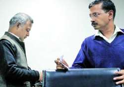 delhi hc notice to kejriwal bharti on poll expenses