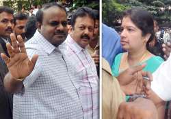 hc quashes proceedings against kumaraswamy wife anita