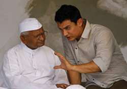 hazare plans to rope in aamir khan for his movement