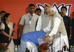 in pics when narendra modi touched advani s feet