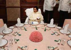 in a prime location of delhi mayawati has 4 bungalows