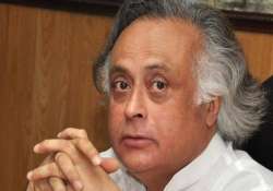 jairam ramesh suggests tacit understanding between bjp sp