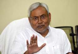 nitish supports kejriwal on chief secretary issue