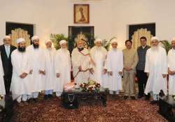 pm modi meets head of dawoodi bohra community