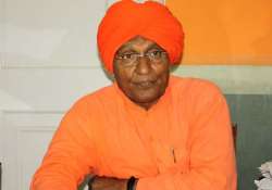 break silence on conversions agnivesh tells modi