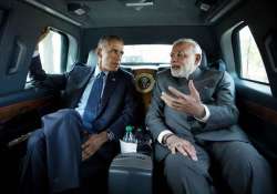 pm modi may break protocol to receive president obama