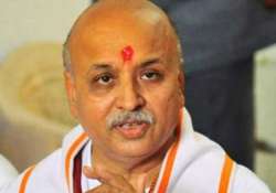 praveen togadia lauds sushma swaraj for geeta s return