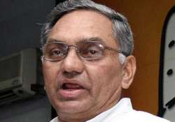 senior congress leader janardan dwivedi praises modi retracts later